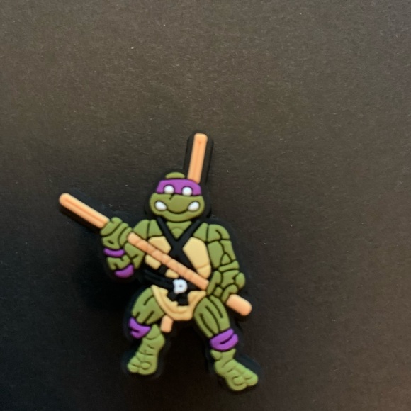 Cowabunga teenage mutant turtles croc charms - Picture 3 of 5